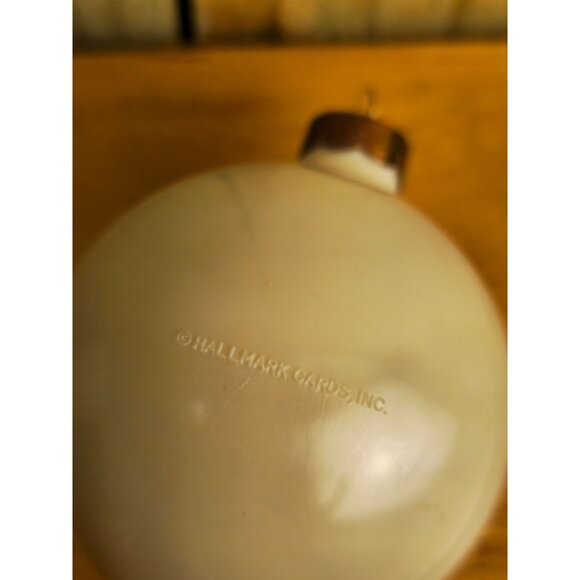 Vintage 1978 Hallmark "Ice Skating Boy" Diorama Christmas Ornament - Picture 2 of 5